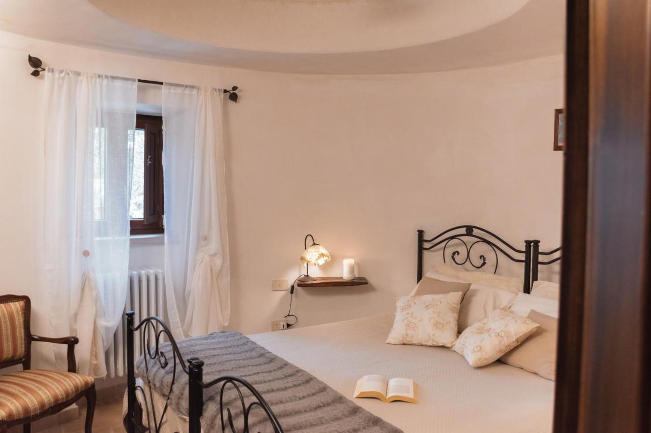 Masseria Montanaro Bed & Breakfast Cisternino Exterior foto