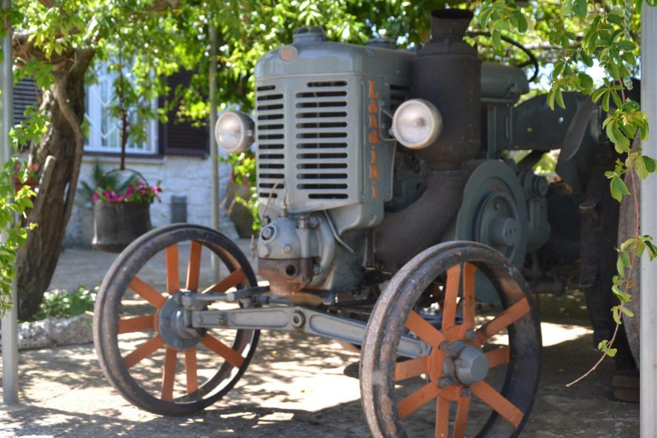 Masseria Montanaro Bed & Breakfast Cisternino Exterior foto